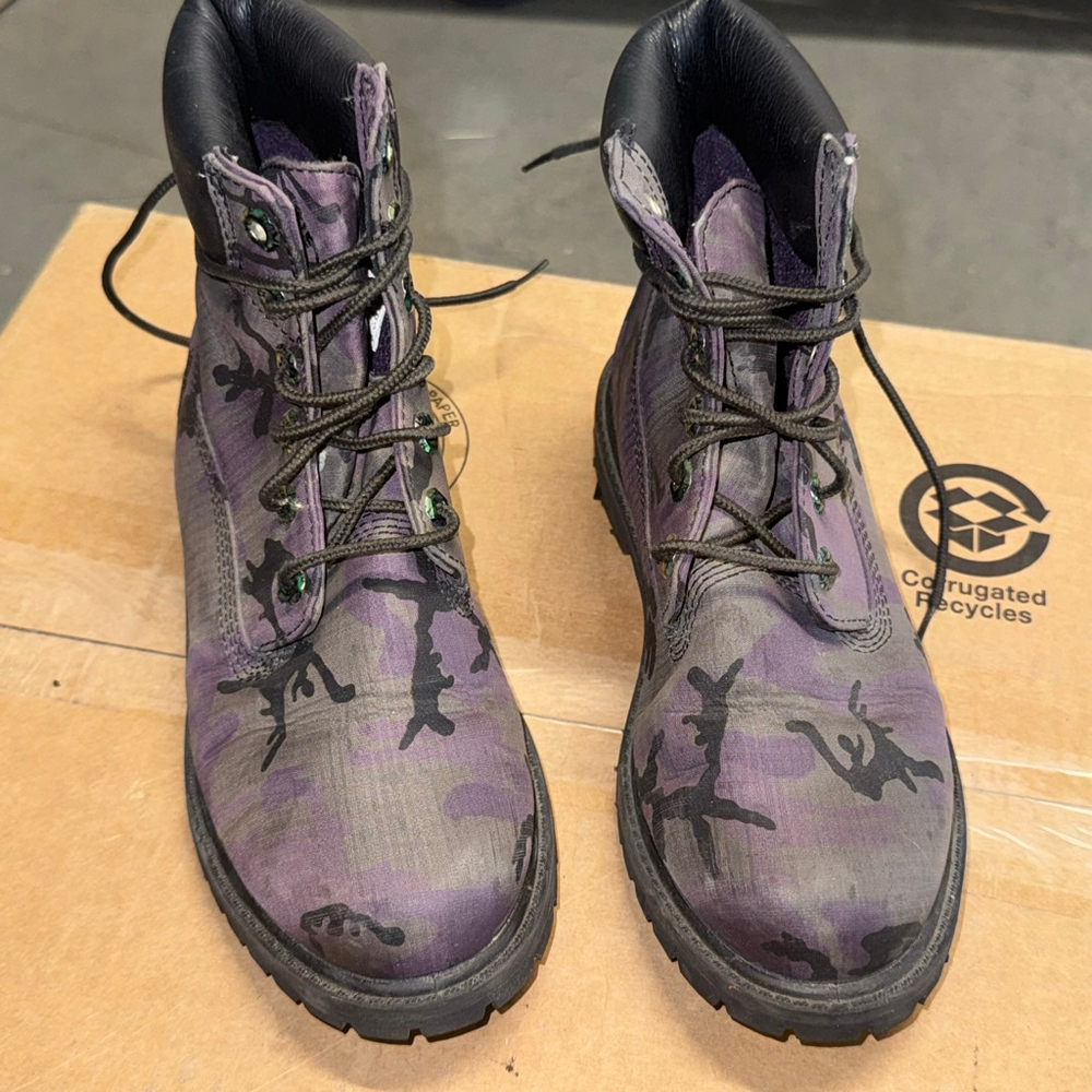 Timberland Purple Camo Lace Up Boots Women's US 7 Black Collar